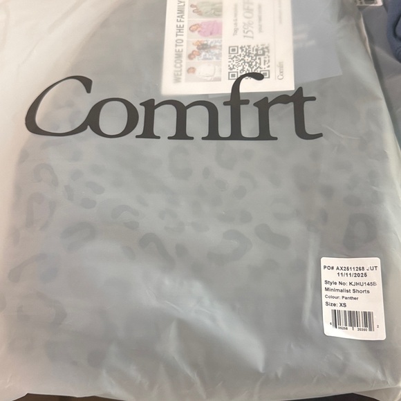 Comfrt Minimalist Shorts in Panther Black Leopard Size XS NWT - Picture 3 of 4